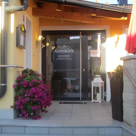 Landgasthof Alpenblick アルテンマルクト・イム・ポンガウ
