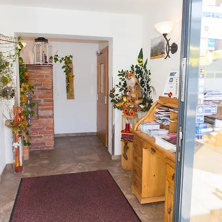 Landgasthof Alpenblick アルテンマルクト・イム・ポンガウ